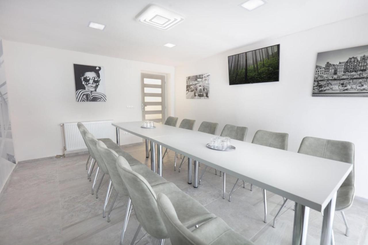 Trend Apartmanhaz -Vizslas Εξωτερικό φωτογραφία