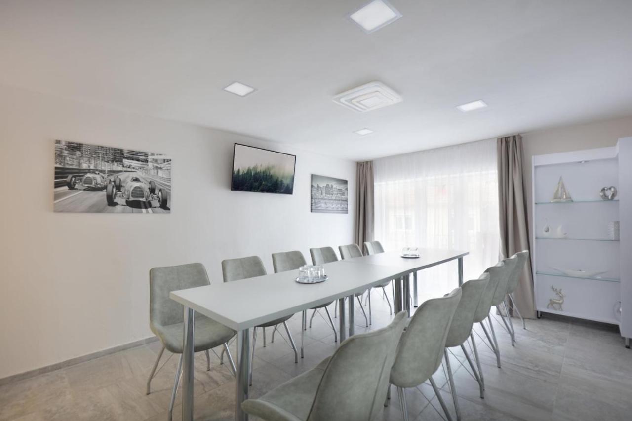 Trend Apartmanhaz -Vizslas Εξωτερικό φωτογραφία